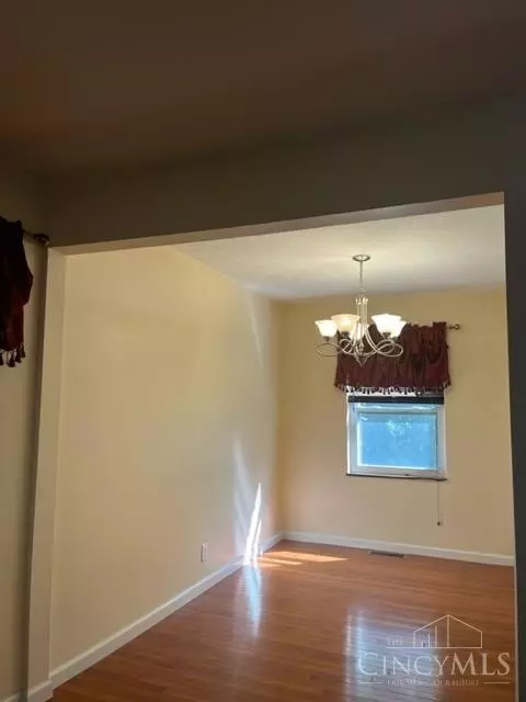 Wyoming, OH 45215,1018 Crosley Ave