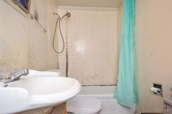 Felicity, OH 45120,617 Main St