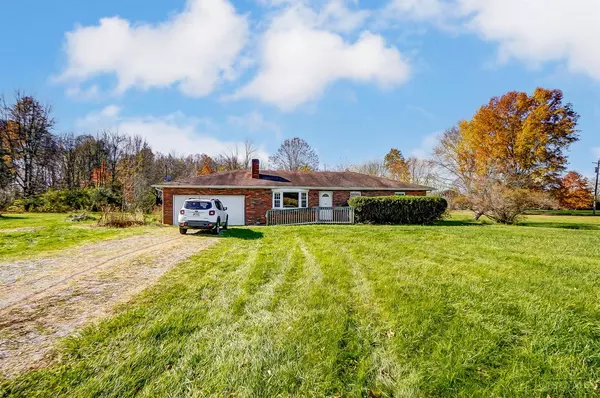 10001 Morrow Rossburg Rd, Pleasant Plain, OH 45162