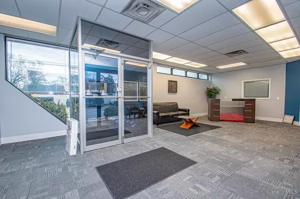 Moraine, OH 45439,3880 Kettering Blvd