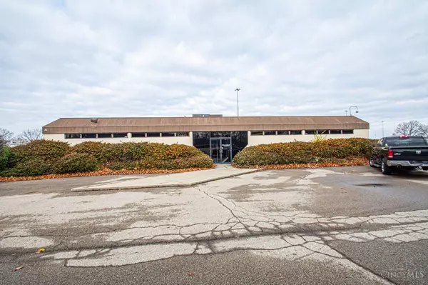 Moraine, OH 45439,3880 Kettering Blvd