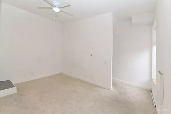 Cincinnati, OH 45219,2605 Eden Ave #6