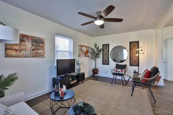 Wyoming, OH 45215,105 E Charlotte Ave