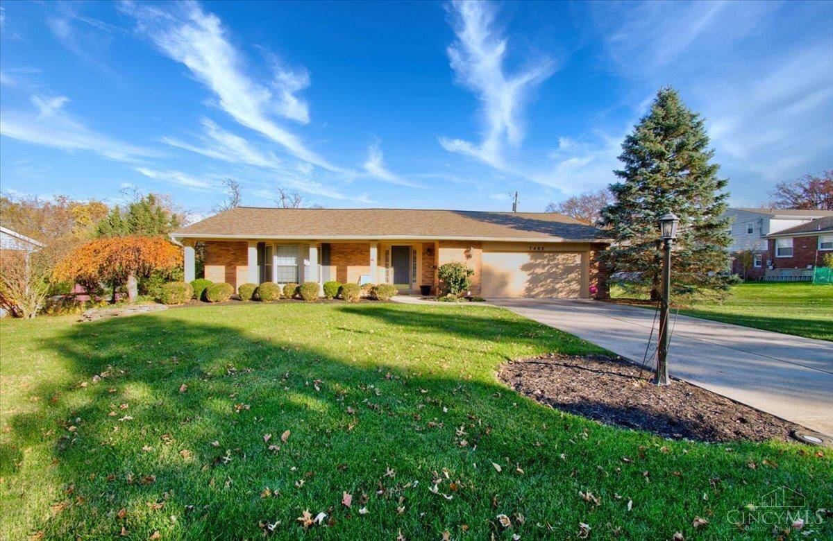 7462 Tiki Dr, Sycamore Twp, OH 45243