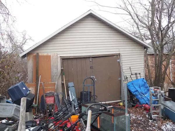 Cincinnati, OH 45214,2487 Saturn St