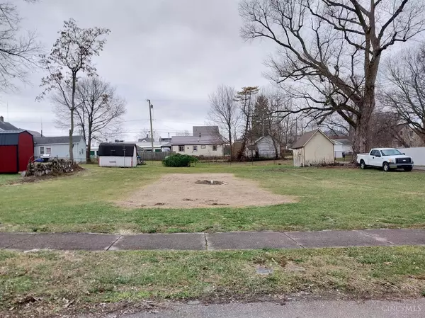 214 N 2nd St, Greenfield, OH 45123