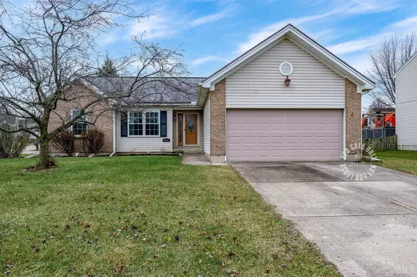 2430 Byers Ridge Dr, Miamisburg, OH 45342