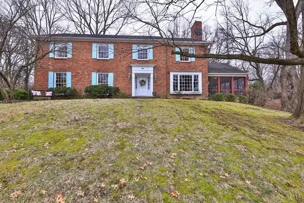 139 Fleming Rd, Wyoming, OH 45215