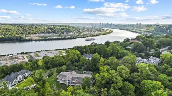 Cincinnati, OH 45208,35 Weebetook Ln