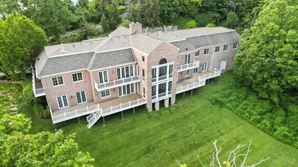 Cincinnati, OH 45208,35 Weebetook Ln