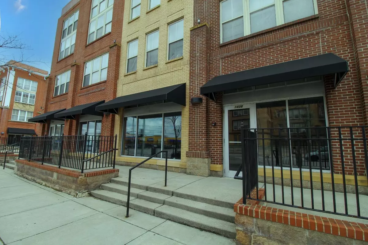 Cincinnati, OH 45214,1438 Linn St