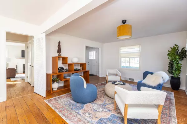 Wyoming, OH 45215,265 Hillcrest Dr