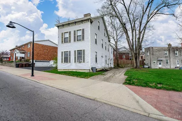 4627 Vine St, St Bernard, OH 45217