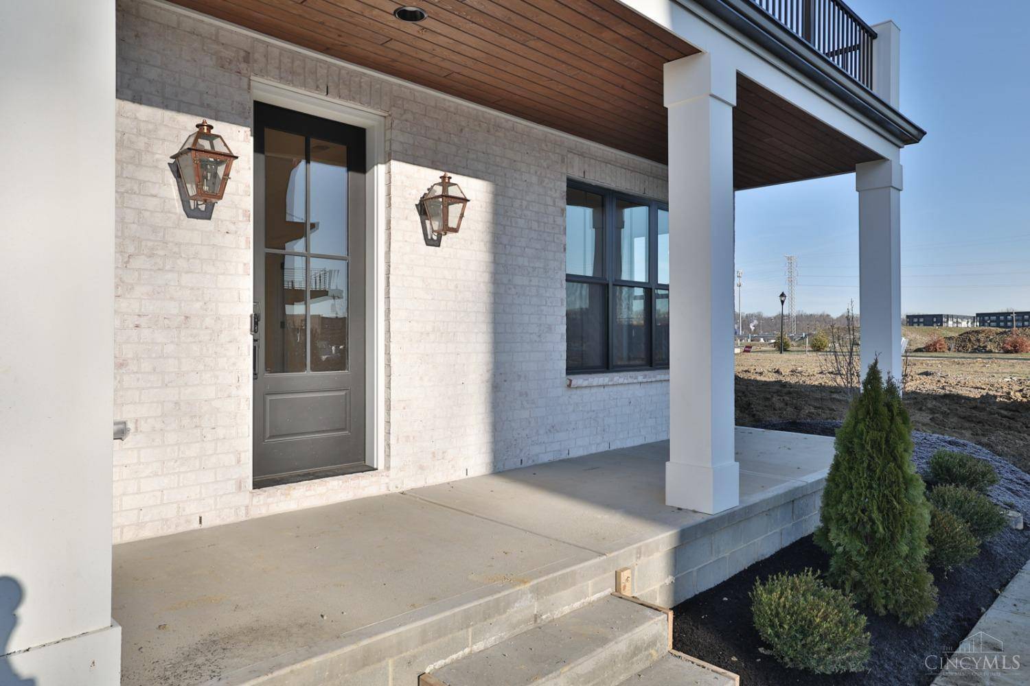 Cincinnati, OH 45209,2949 Three Oaks Ln