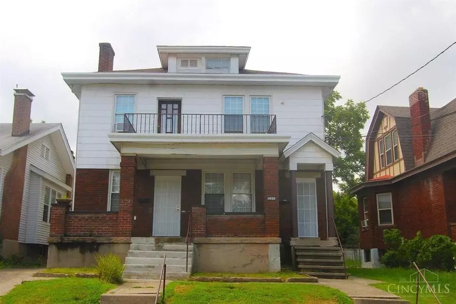 1031 Lockman Ave, Cincinnati, OH 45238