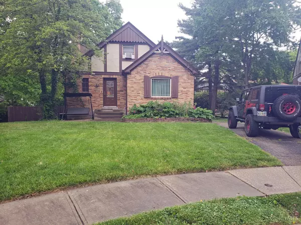 5923 Waymont Ln, Cincinnati, OH 45224