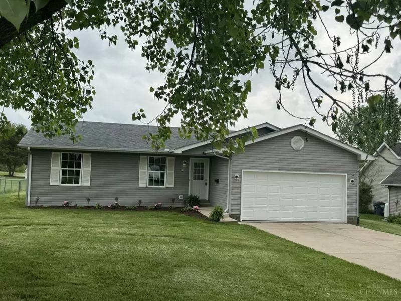 782 Vinland Dr, Lakengren, OH 45320