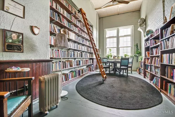 Cincinnati, OH 45223,1615 Chase Ave #2E