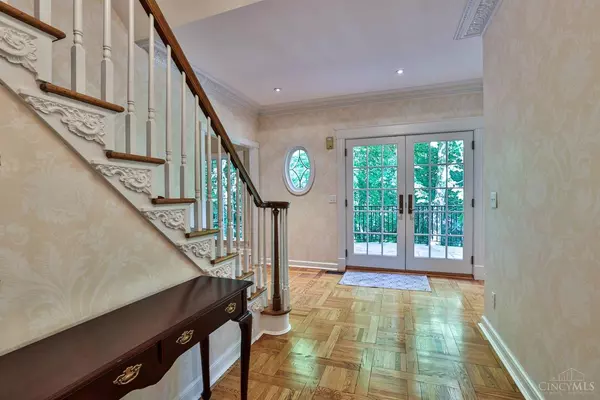 Cincinnati, OH 45208,2848 Lower Grandin Rd