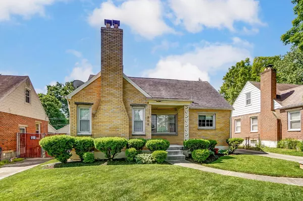 808 Patterson Rd, Dayton, OH 45419