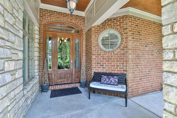 Indian Hill, OH 45243,7500 Algonquin Dr