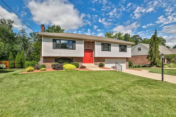 5785 Farhaven Dr, Green Twp, OH 45247