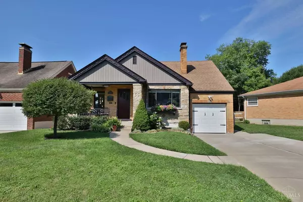 7273 Silver Crest Dr, Sycamore Twp, OH 45236
