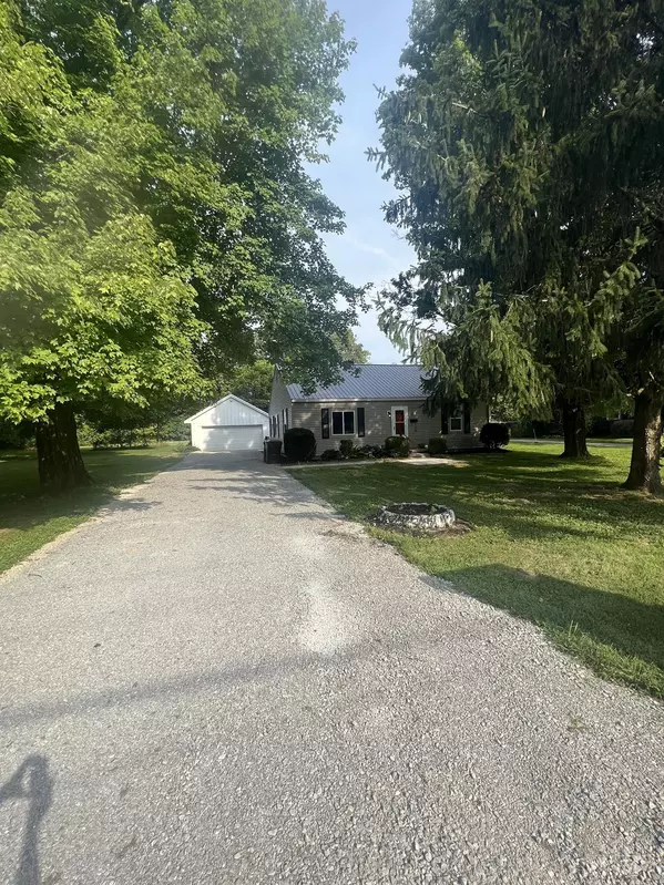 371 N Third St, Williamsburg Twp, OH 45176