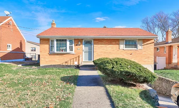 8254 Bobolink Dr, North College Hill, OH 45231