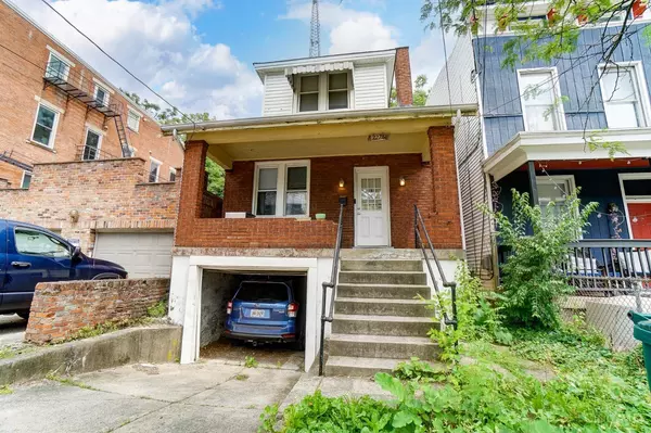 2228 Victor St, Cincinnati, OH 45219