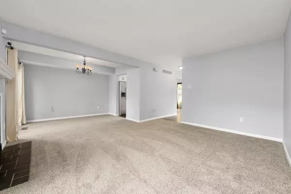 Blue Ash, OH 45242,9977 Timbers Dr