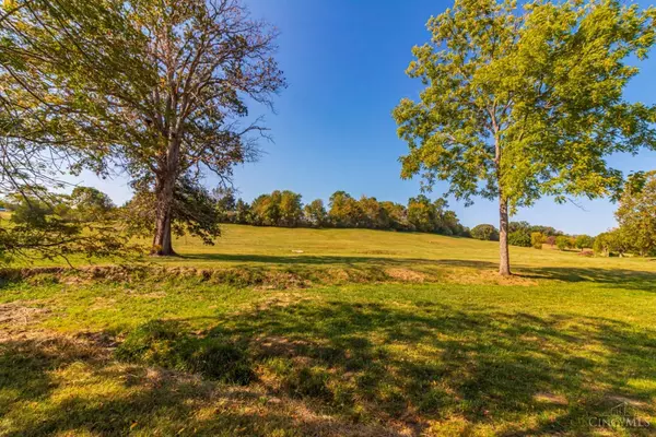 1 Chapparal Rd, West Union, OH 45693