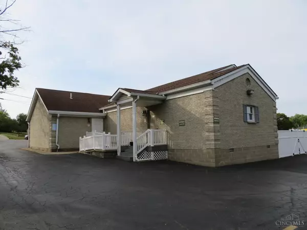 Hillsboro, OH 45133,624 S High St