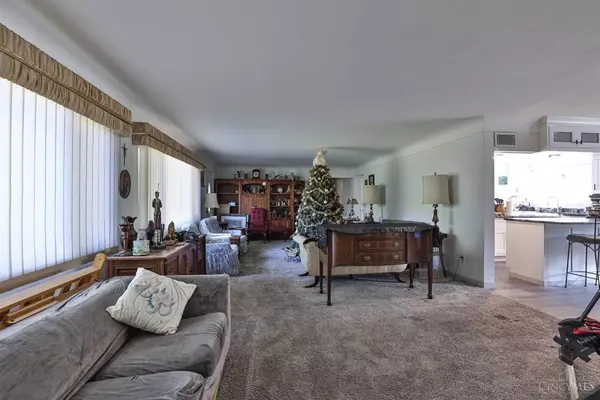 Wyoming, OH 45215,420 Hilltop Ln