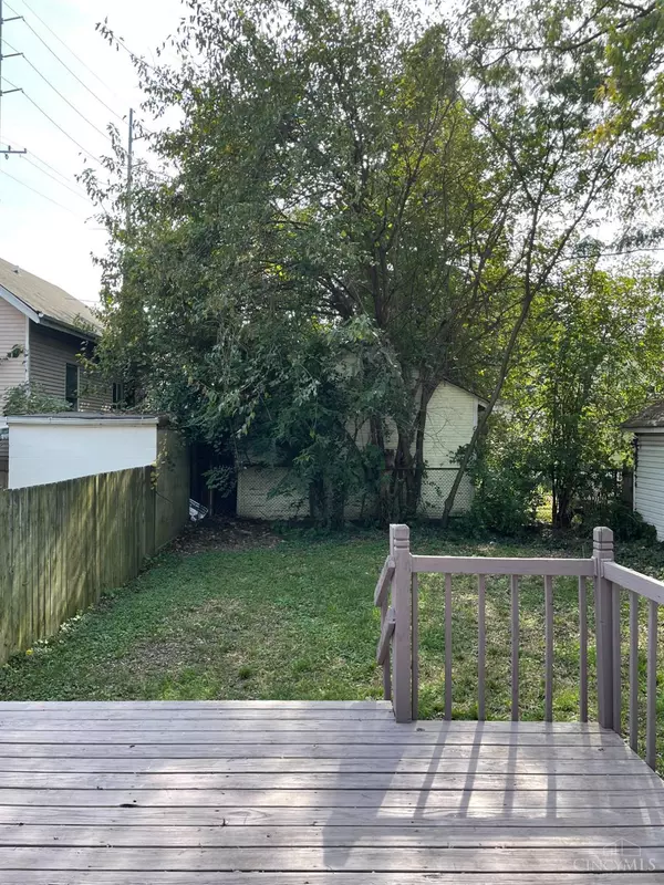 Elmwood Place, OH 45216,5 Linden St