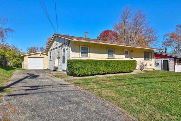 2542 Adams Rd, Colerain Twp, OH 45231