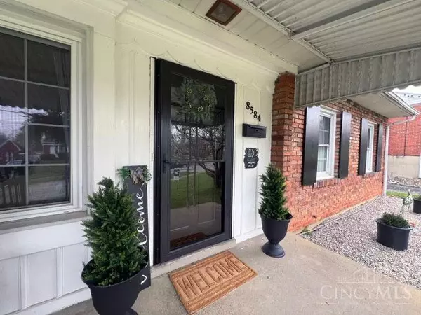 Sycamore Twp, OH 45236,8584 Donegal Dr