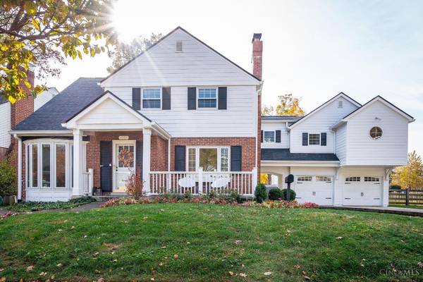 6939 Nolen Cir, Mariemont, OH 45227