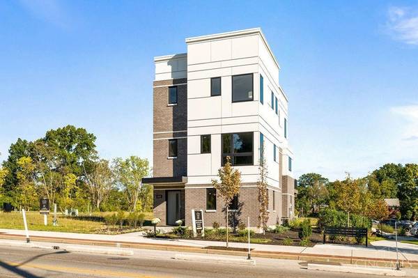 1634 W North Bend Rd, Cincinnati, OH 45224
