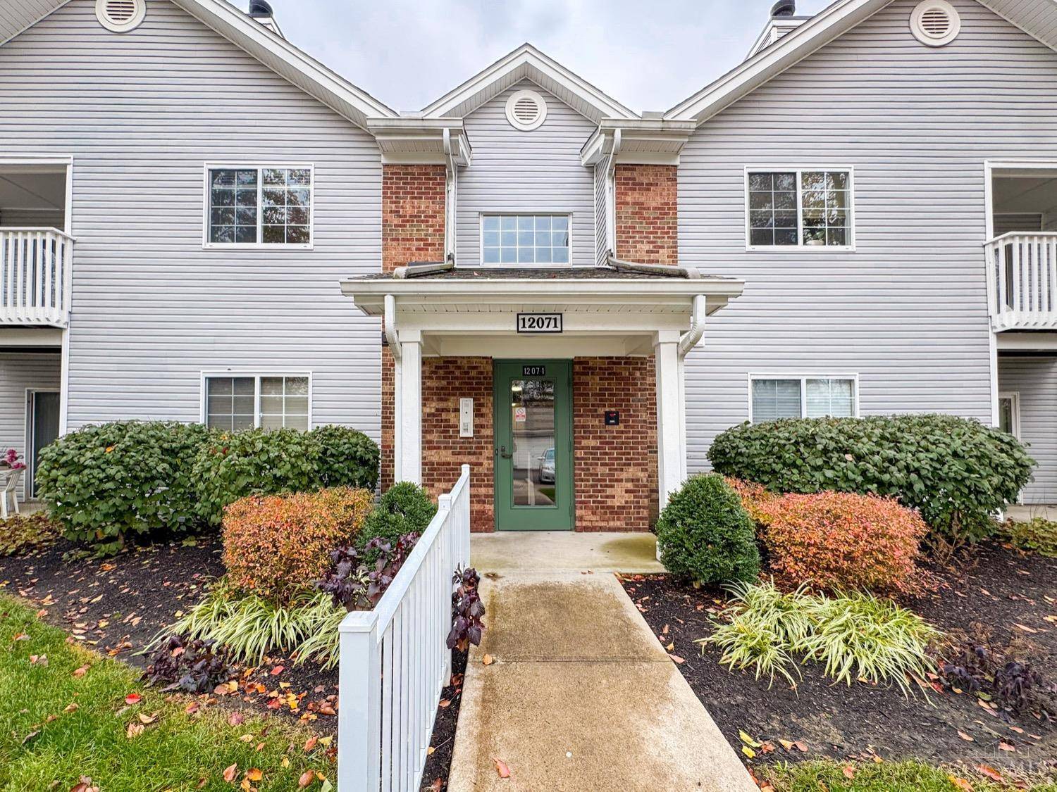 12071 Carrington Ln #206, Symmes Twp, OH 45246