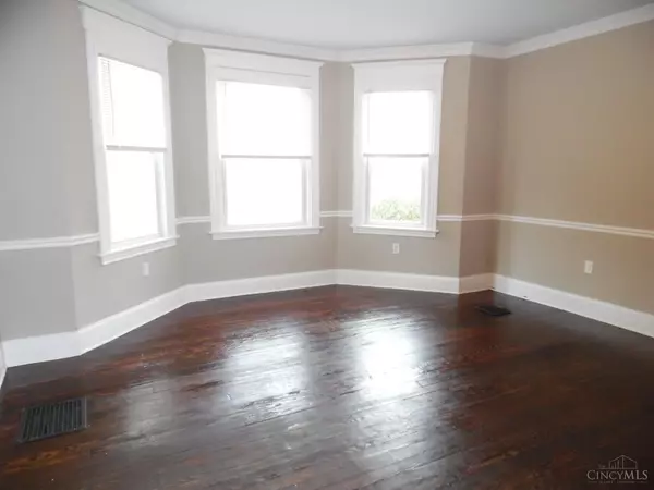 Cincinnati, OH 45211,3219 Glenmore Ave