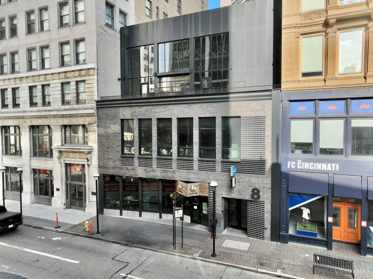 Cincinnati, OH 45202,8 E Fourth St