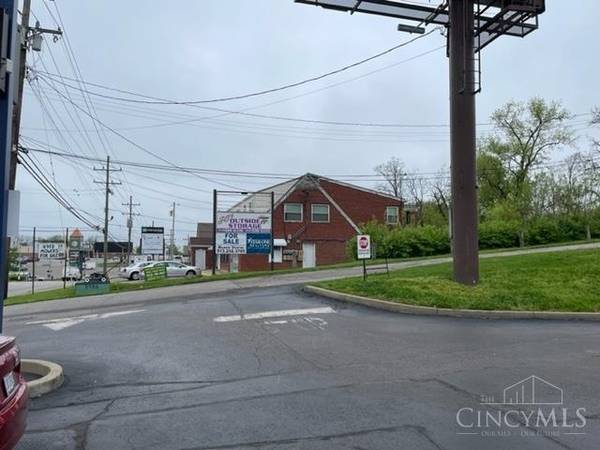 Cincinnati, OH 45238,5490 Glenway Ave