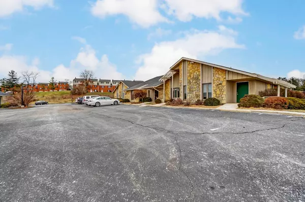 Springdale, OH 45246,12105 Sheraton Ln #16