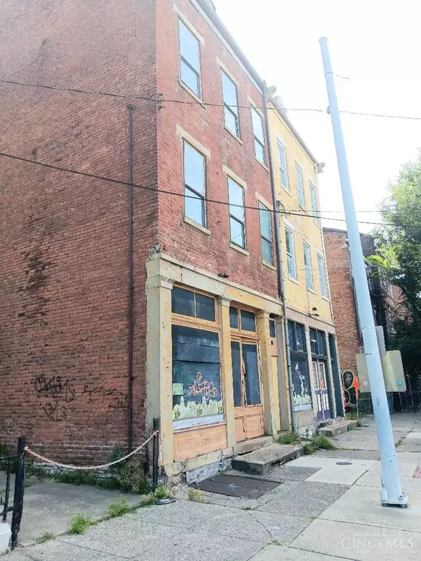 Cincinnati, OH 45202,108 E McMicken Ave