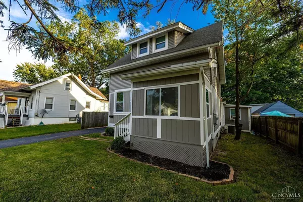 Cincinnati, OH 45213,3917 Standish Ave