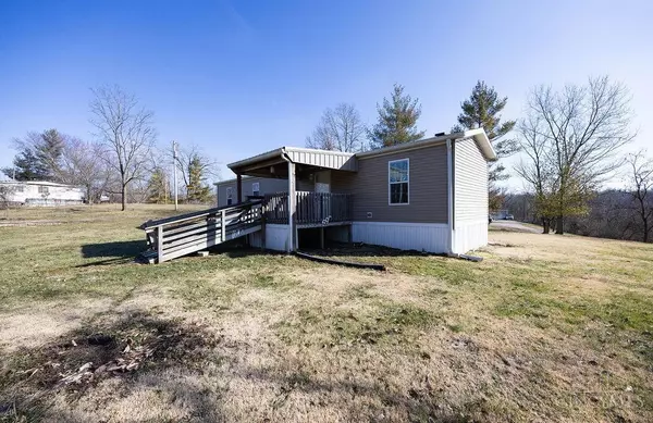 6832 Opal Dr, Morgan Twp, OH 45053