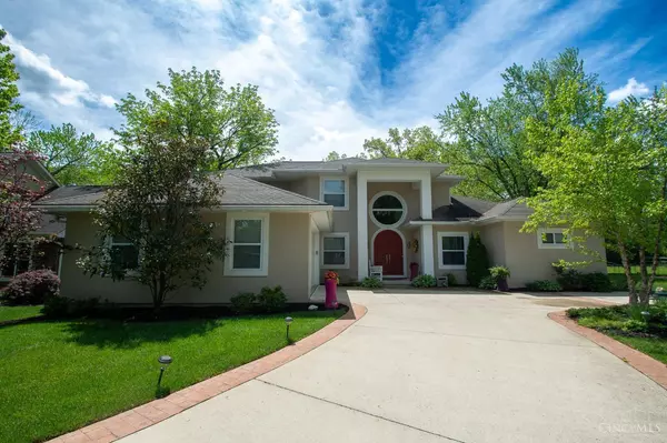 5381 Hagewa Dr, Blue Ash, OH 45242