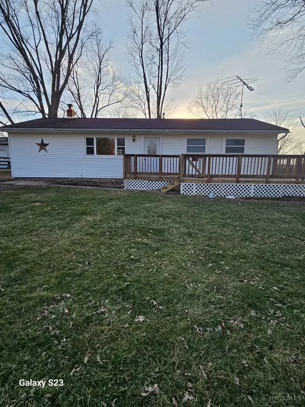 68 Martinsville Rd, Washington Twp, OH 45107