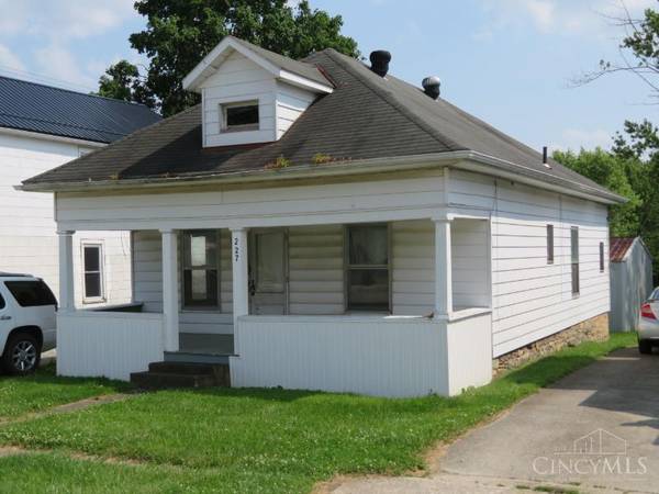 227 W South St, Hillsboro, OH 45133